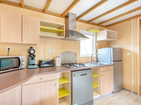 Chalet 7 personnes - Cottage Garden - 3 chambres - PREMIUM - 32m²-Baignoire-Clim-TV-lave-vaisselle -plancha-terrasse couverte