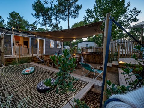 Mobilhome 10 personnes - Tribu - 5 chambres - -CLIM-2 salles de bain-TV-lave-vaisselle-Plancha-terrasse couverte-56m² - PREMIUM