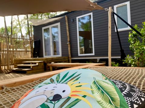 Mobilhome 10 personnes - Tribu - 5 chambres - -CLIM-2 salles de bain-TV-lave-vaisselle-Plancha-terrasse couverte-56m² - PREMIUM