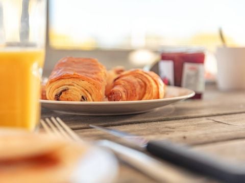 MOBILHOME 6 personnes - Comfort | 3 Ch. | 6 Pers. | Terrasse surélevée | Clim.