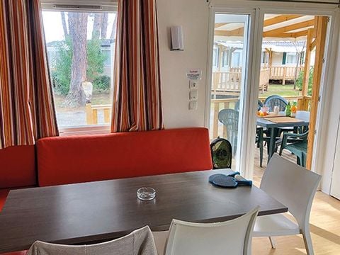 MOBILHOME 6 personnes - Classic | 3 Ch. | 6 Pers. | Terrasse surélevée | Clim.