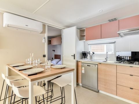 MOBILHOME 6 personnes - Premium | 3 Ch. | 6 Pers. | Terrasse surélevée | 2 SDB | Clim.