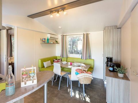 MOBILHOME 6 personnes - Classic | 2 Ch. | 4/6 Pers. | Terrasse surélevée | 1 SDB | Clim.