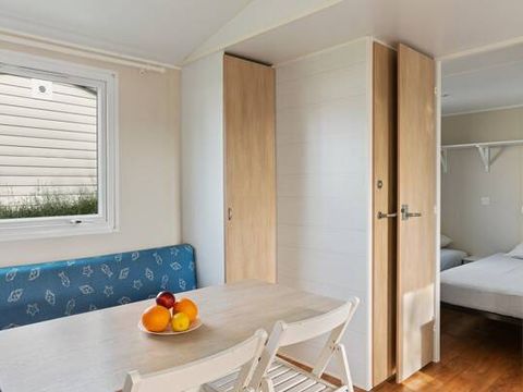 Mobilhome 6 personnes - Classic | 3 Ch. | 6 Pers. | Terrasse surélevée | 1 SDB | Clim