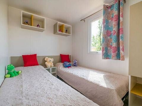 MOBILHOME 6 personnes - Mobil-home | Comfort | 3 Ch. | 6 Pers. | Terrasse surélevée | 1 SDB | Clim.