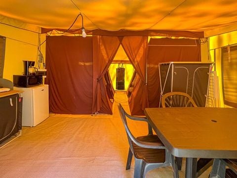TENTE 4 personnes - Tente Escapade (sans sanitaires)