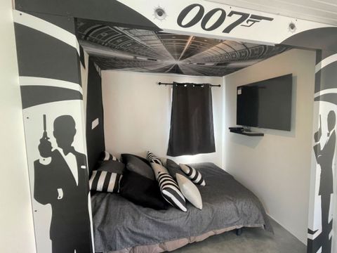 Insolite 4 personnes - Cabane Cinéma Dim/Dim