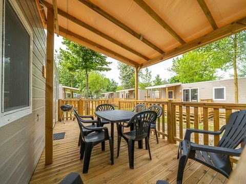 MOBILHOME 4 personnes - Comfort | 2 Ch. | 4 Pers. | Terrasse surélevée | Clim