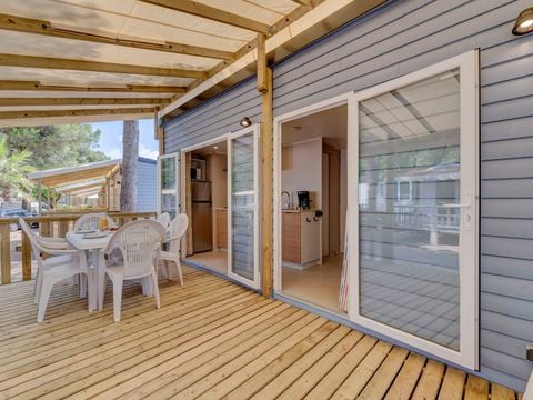 MOBILHOME 4 personnes - Comfort | 2 Ch. | 4 Pers. | Terrasse surélevée | Clim.