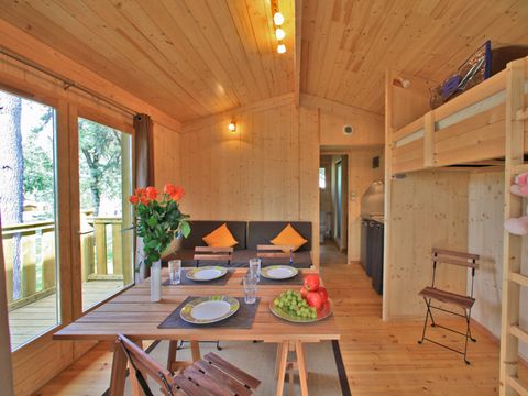 Hébergement 4 personnes - Cabane "dans les arbres"