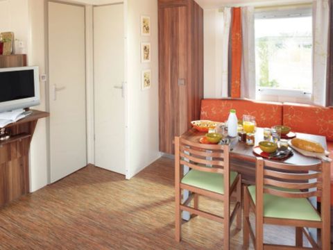 MOBILHOME 6 personnes - Jasmin 2 personnes inclus - possible 2 personnes en supplément auprès du camping