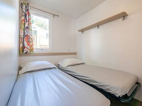 MOBILHOME 4 personnes - Comfort | 2 Ch. | 4 Pers. | Terrasse surélevée | 1 SDB