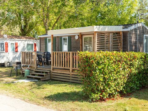 MOBILHOME 6 personnes - Confort | 3 Chambres | 6 Couchages | Terrasse couverte | 1 Salle de bain | Climatisation MOBILHOME 6 personnes - Confort | 3 Chambres | 6 Couchages | Terrasse couverte | 1 Salle de bain | Climatisation