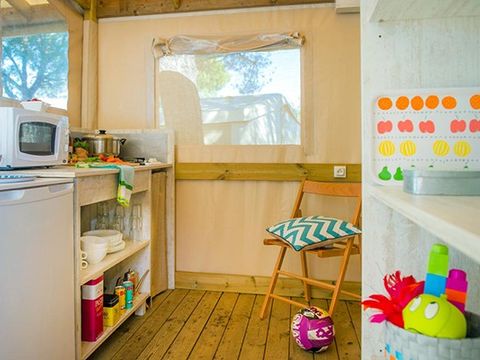 TENTE 5 personnes - Eco Lodge | 2 Chambres | 4/5 Couchages | Pas de Salle de bain TENTE 5 personnes - Eco Lodge | 2 Chambres | 4/5 Couchages | Pas de Salle de bain