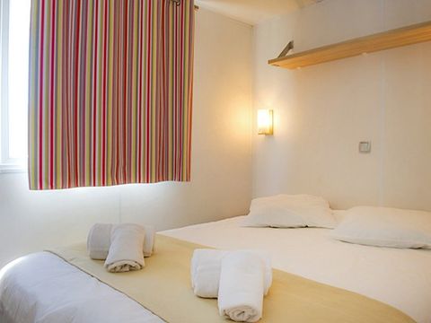 MOBILHOME 6 personnes - Mobil-home | Classic XL | 2 Ch. | 4/6 Pers. | Terrasse surélevée | TV