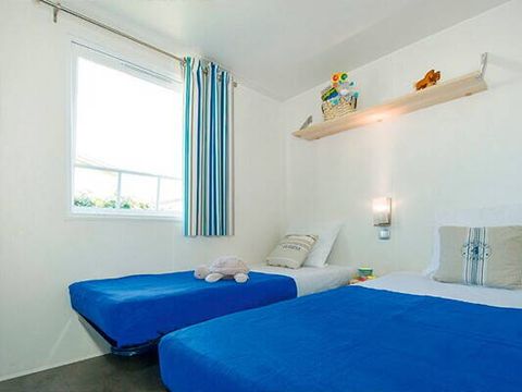 MOBILHOME 6 personnes - Confort | 2 Chambres | 4/6 Couchages | Petite Terrasse | 1 Salle de bain | Climatisation MOBILHOME 6 personnes - Confort | 2 Chambres | 4/6 Couchages | Petite Terrasse | 1 Salle de bain | Climatisation