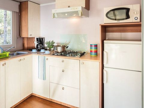 MOBILHOME 6 personnes - Mobil-home | Classic | 2 Ch. | 4/6 Pers. | *Terrasse surélevée* | 1 SDB