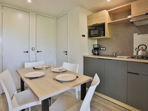 CHALET 4 personnes - Chalet | Comfort | 2 Ch. | 4 Pers. | Terrasse simple | 1 SDB | Clim.