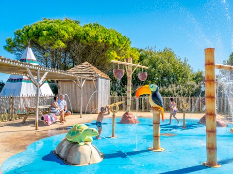 Camping Paradis A La Corniche - Camping Charente-Maritime