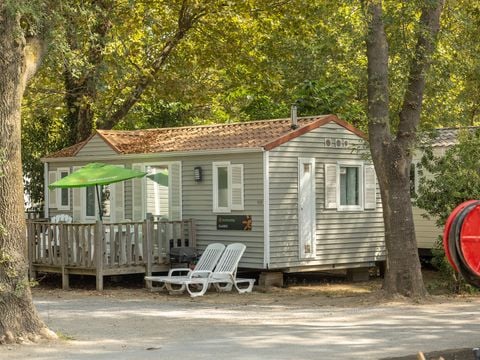MOBILHOME 5 personnes - Classic | 2 Ch. | 5 Pers. | Terrasse surélevée non couverte | 1 SDB | Clim.