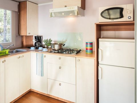 MOBILHOME 6 personnes - Classic | 2 Ch. | 4/6 Pers. | Terrasse surélevée non couverte | 1 SDB | Clim