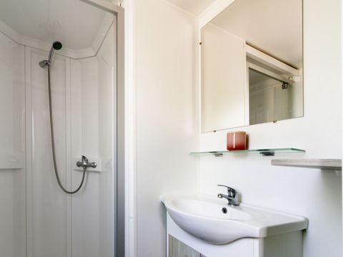 MOBILHOME 7 personnes - CONFORT - 3 chambres avec climatisation +TV 