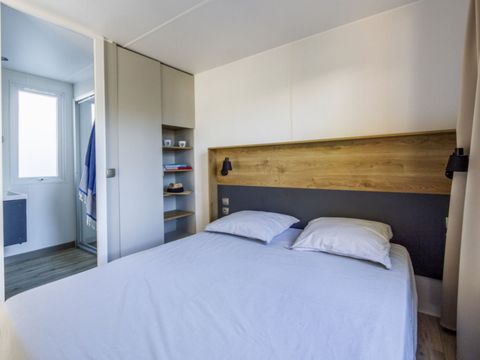 Mobilhome 7 personnes - PREMIUM - 3 chambres avec climatisation +TV+ Plancha à gaz - 2 salles de bain