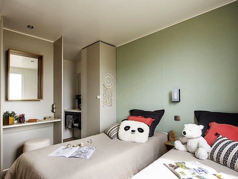 Mobilhome 5 personnes - PREMIUM - 2 chambres avec climatisation +TV+ Plancha à gaz - 2 salles de bain