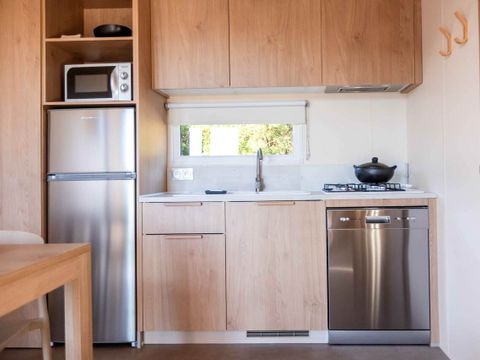 MOBILHOME 5 personnes - PREMIUM - 2 chambres avec climatisation +TV+ Plancha à gaz + 2 SDB - 2025