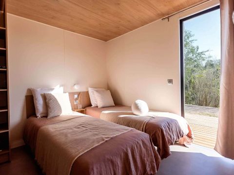 Mobilhome 5 personnes - PREMIUM PLUS - 2 chambres avec climatisation +TV+ Plancha à gaz - 2 salles de bain