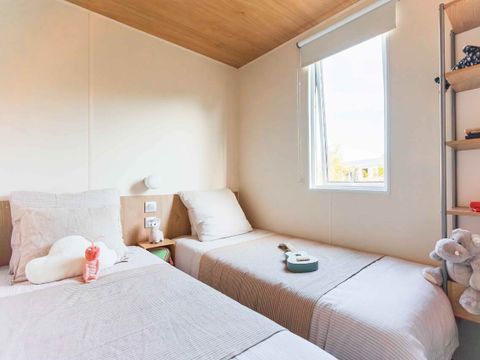 Mobilhome 7 personnes - PREMIUM PLUS - 3 chambres avec climatisation +TV+ Plancha à gaz - 2 salles de bain