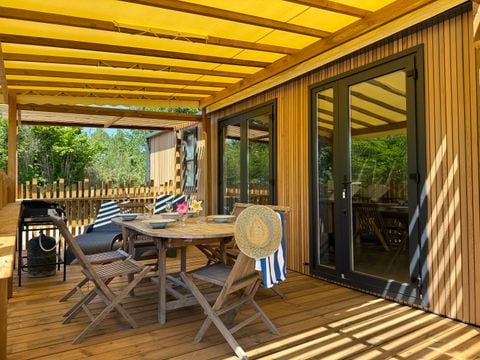 MOBILHOME 7 personnes - PREMIUM - 3 chambres avec climatisation +TV+ Plancha à gaz + 2 SDB - 2025