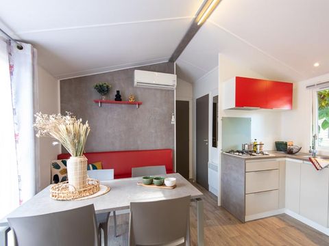 MOBILHOME 6 personnes - 6 Places 3 Chambres (Clim, TV, Lave vaisselle)