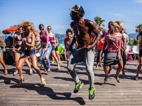 Tour Opérateur sur camping 5* à Port Grimaud - Camping Var - Image N°13