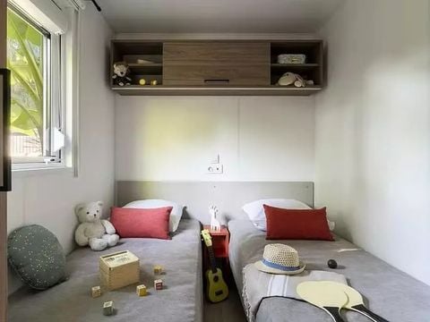 MOBILHOME 6 personnes - Tour Opérateur Maeva sur Camping L'Hippocampe - Mobil Home Confort 4 Pièces 6 Personnes (4 adultes + 2 enfants) Climatisé