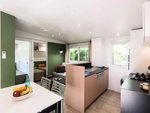 MOBILHOME 6 personnes - Tour Opérateur Maeva sur Camping L'Hippocampe - Mobil Home Confort 4 Pièces 6 Personnes (4 adultes + 2 enfants) Climatisé