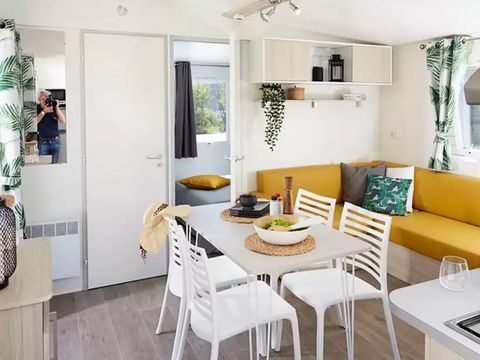 MOBILHOME 4 personnes - Tour Opérateur Maeva sur Camping Le Bois de Valmarie - Mobil Home 3 Pièces 4 Personnes Climatisé