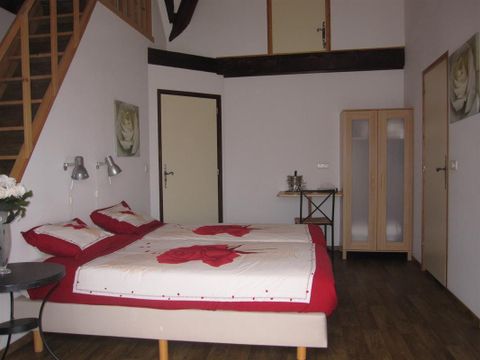 CHAMBRE 4 personnes - LUXUEUSE