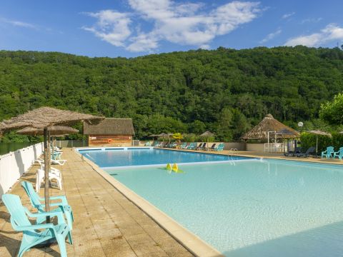 Camping Sea Green Château du Gibanel - Camping Corrèze