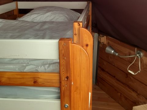 HÉBERGEMENT INSOLITE 4 personnes - LODGE TIPI sans sanitaires 18 m²