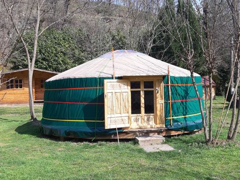 HÉBERGEMENT INSOLITE 4 personnes - YOURTE 4 personnes sans sanitaires 28 m²