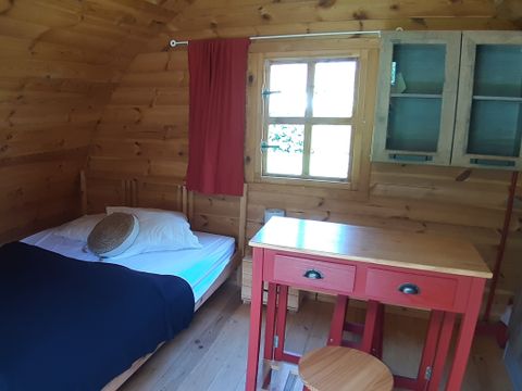HÉBERGEMENT INSOLITE 2 personnes - POD Chalet bois 12 m² sans sanitaires