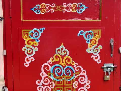 HÉBERGEMENT INSOLITE 5 personnes - Yourte avec salle de bain pour 5 personnes