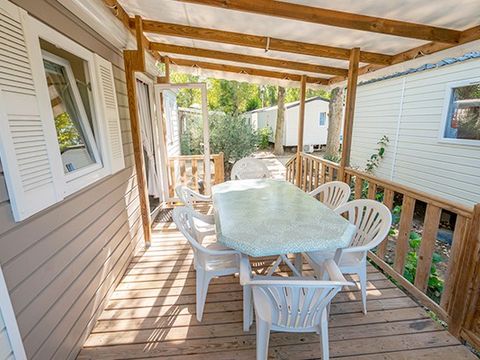 Mobilhome 4 personnes - Classic XL | 2 Ch. | 4 Pers. | Terrasse surélevée | Clim. par Homair