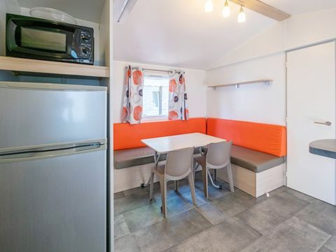 Mobilhome 4 personnes - Classic XL | 2 Ch. | 4 Pers. | Terrasse surélevée | Clim. par Homair