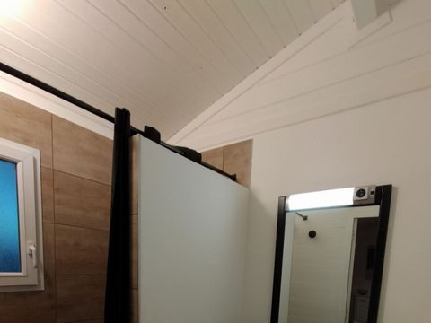 CHALET 8 personnes - Grande Cabane Pampa 6/8 personnes - 3 chambres, climatisé, lave-vaisselle, télévision