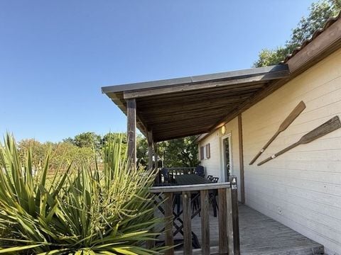 CHALET 8 personnes - Grande Cabane Pampa 6/8 personnes - 3 chambres, climatisé, lave-vaisselle, télévision