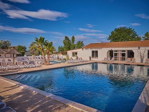 Camping Crin Blanc - Camping Bouches-du-Rhone