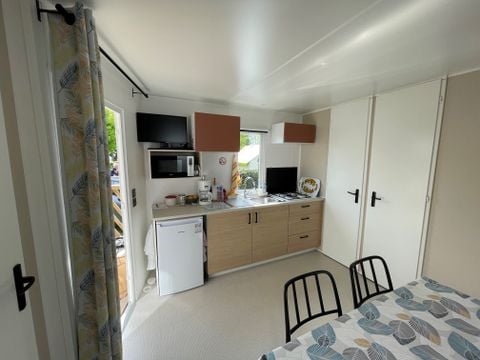 MOBILHOME 4 personnes - 25m2 (2021) + Terrasse bois semi-couverte 8m2. 4 pers