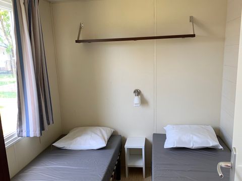 Mobilhome 4/6 personnes - 28m² - Terrasse bois couverte 12m²